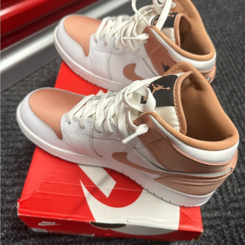 Nike Dunk Low - White and Rose
